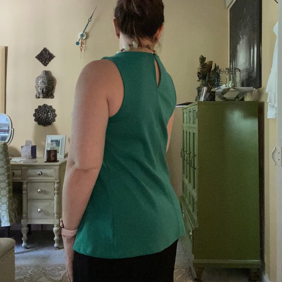 EUC Anthropologie Deletta Sleeveless Green Top M - Picture 2 of 5